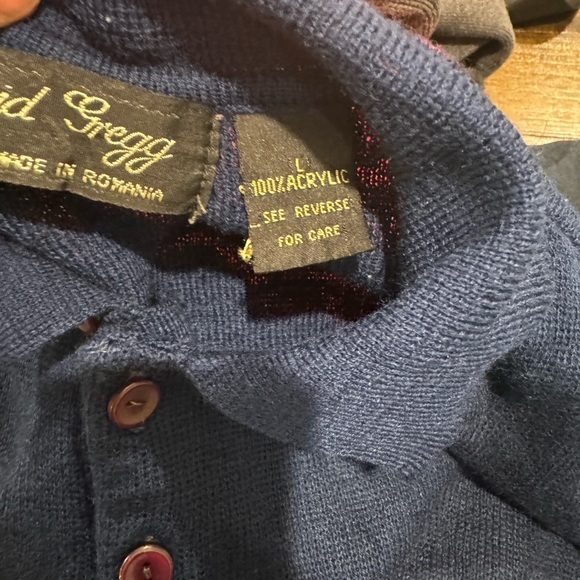 VTG David Gregg Button Neck Sweater Navy Blue (Medium) - Picture 3 of 10